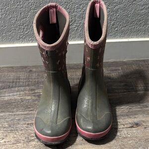 Bogs Kids Rain & Snow Boots - Pegasus Pink and Green size 6